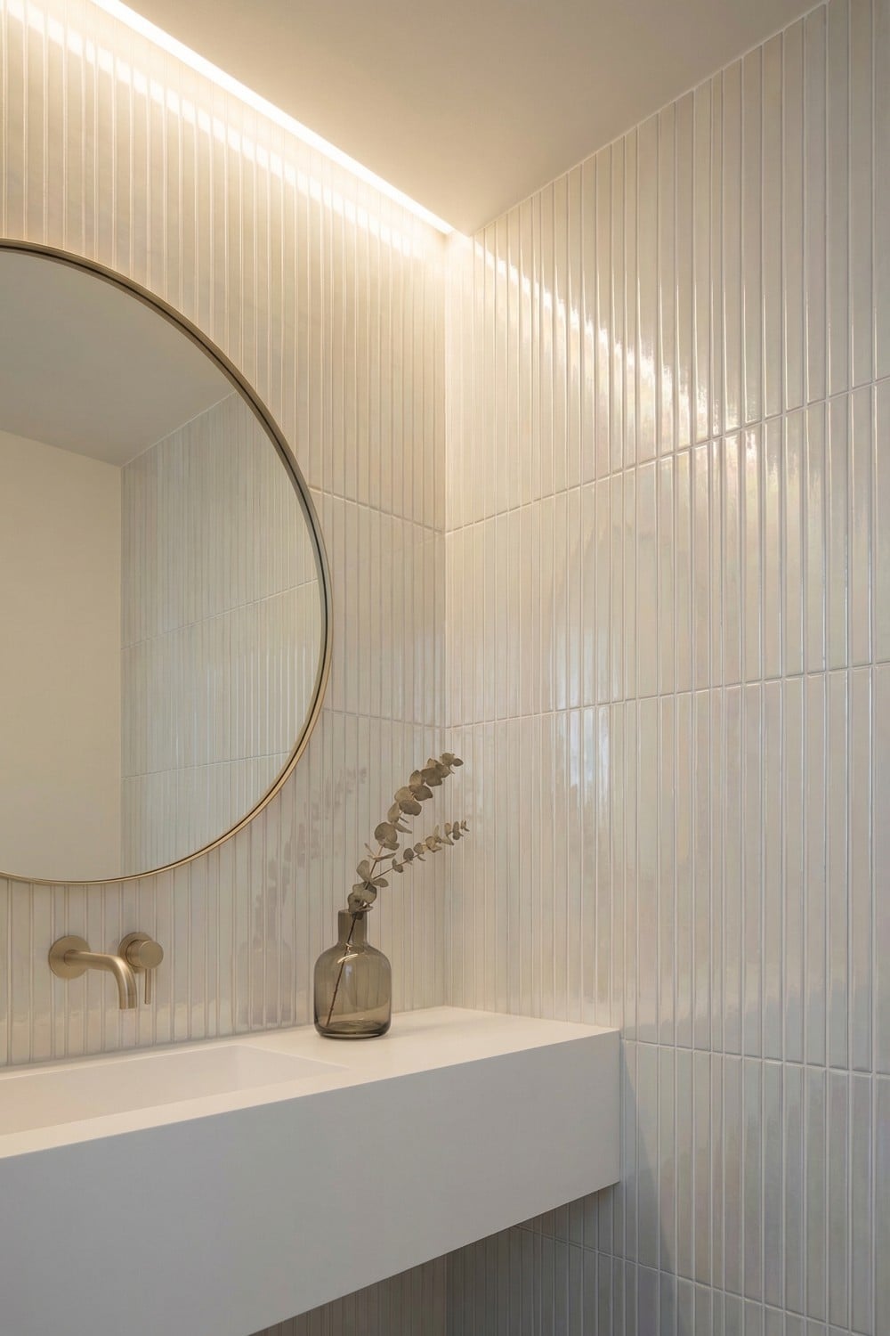 Glossy cream kit kat small bathroom accent wall